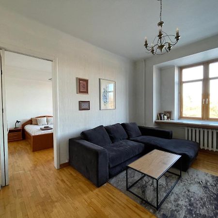 A Cozy Apartment With A Wonderful View Of The River In The Old Town Of Βίλνιους Εξωτερικό φωτογραφία