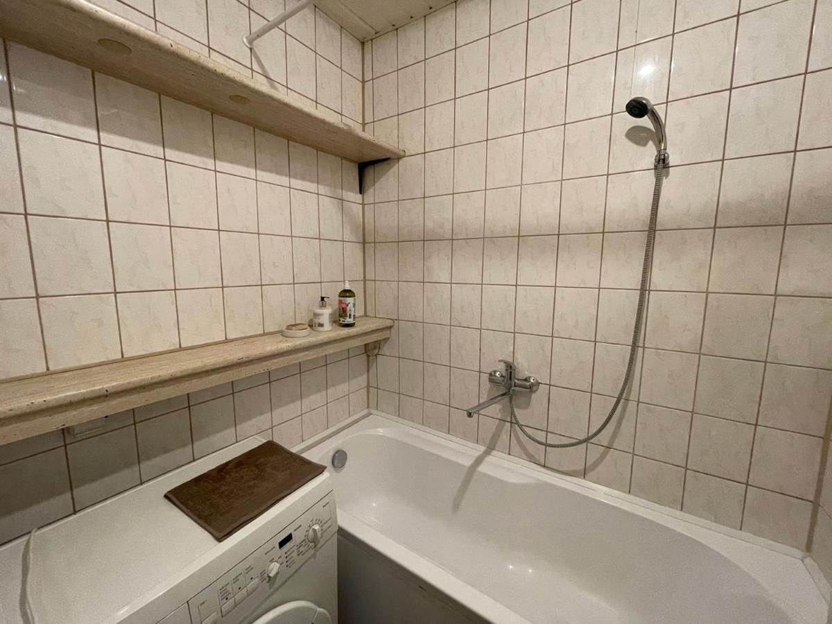 A Cozy Apartment With A Wonderful View Of The River In The Old Town Of Βίλνιους Εξωτερικό φωτογραφία